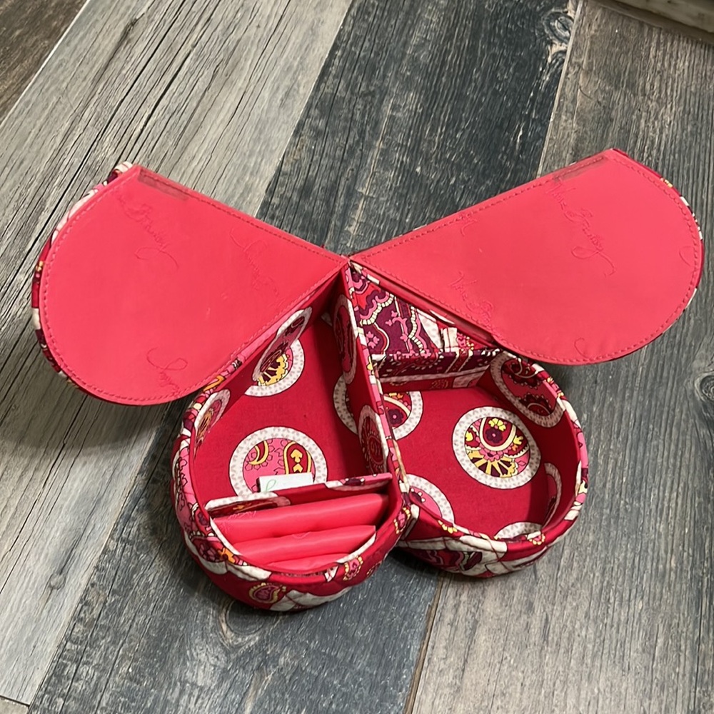 Vera Bradley quilted heart jewelry box - Picture 5 of 13